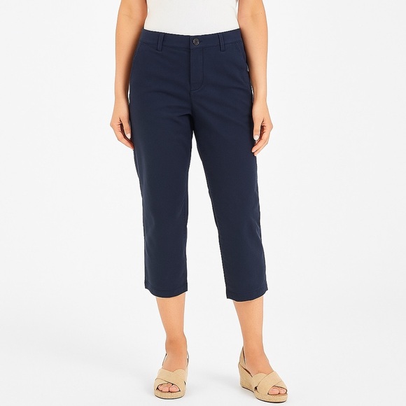 Reitmans Pants - Reitmans navy blue Capris NWOT